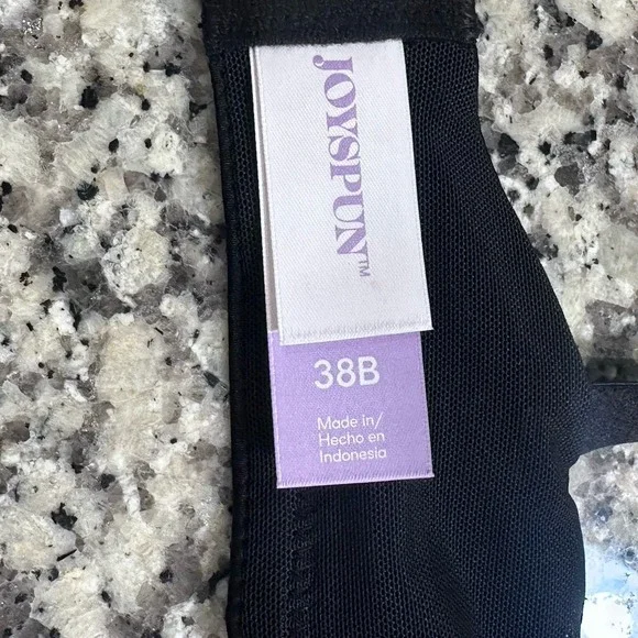 Joyspun Size 38B Women's Spacer Scoop Neckline Bra NWT Black Underwire Smoothing - Picture 8 of 10